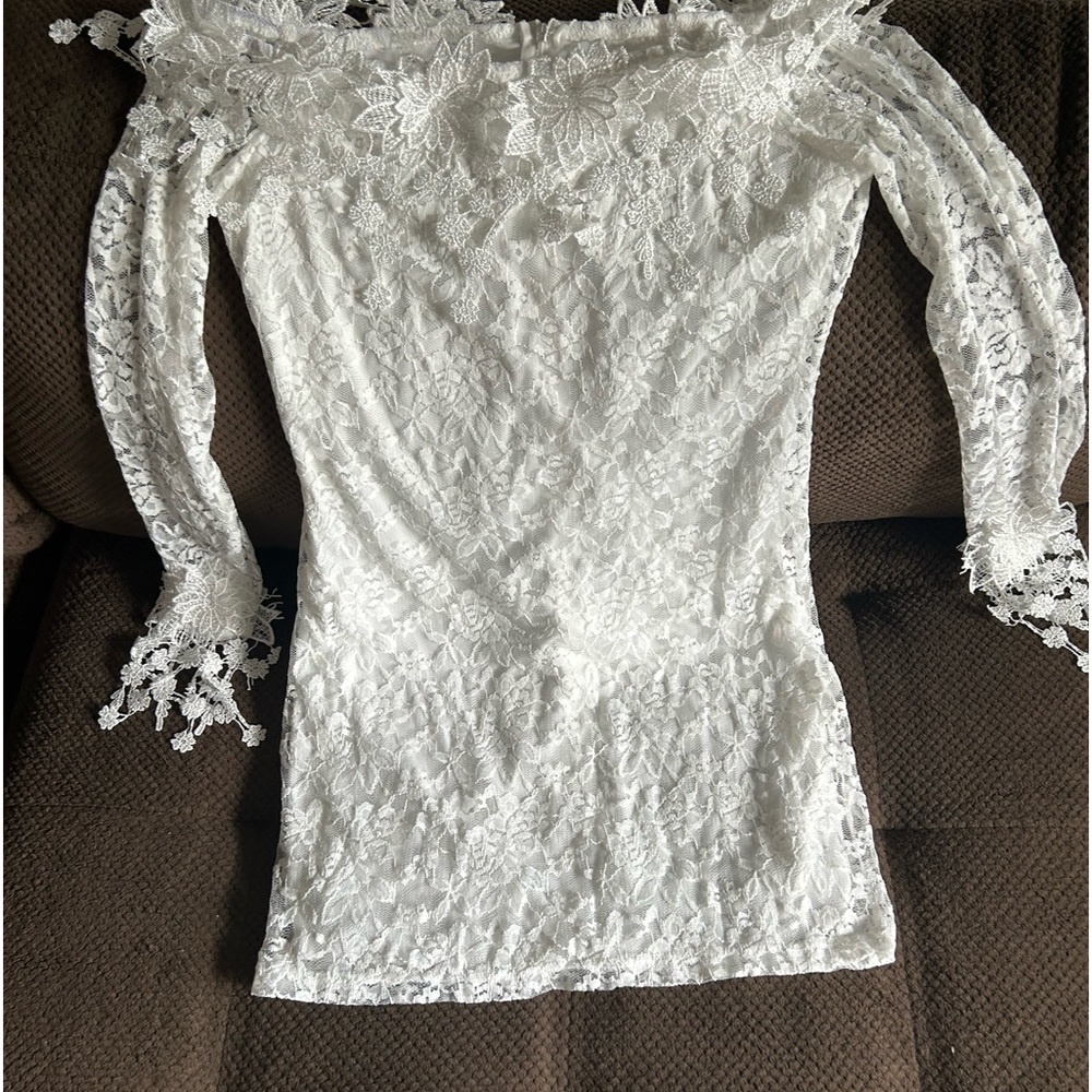 Bought it didn’t fit so it’s still new , it’s really soft and elegant